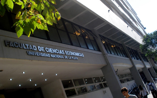 facultad_de_ciencias_economicas_unlp_generica_large